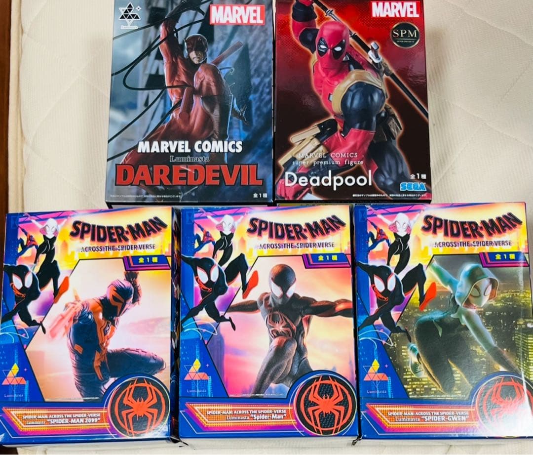 marvel フィギュア　まとめ売り