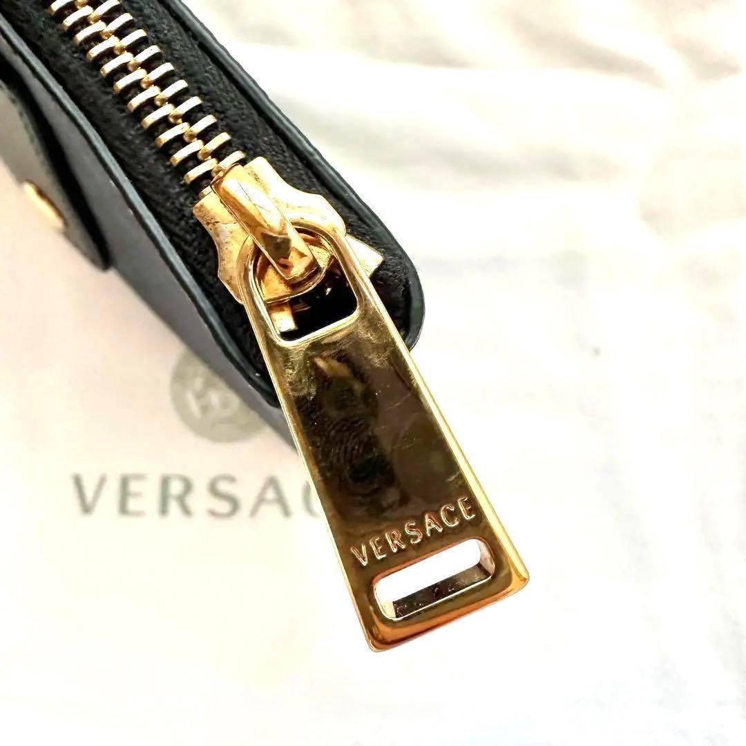 【美品】シグネチャー　レザーポーチ　グレカ　Versace　おしゃれ