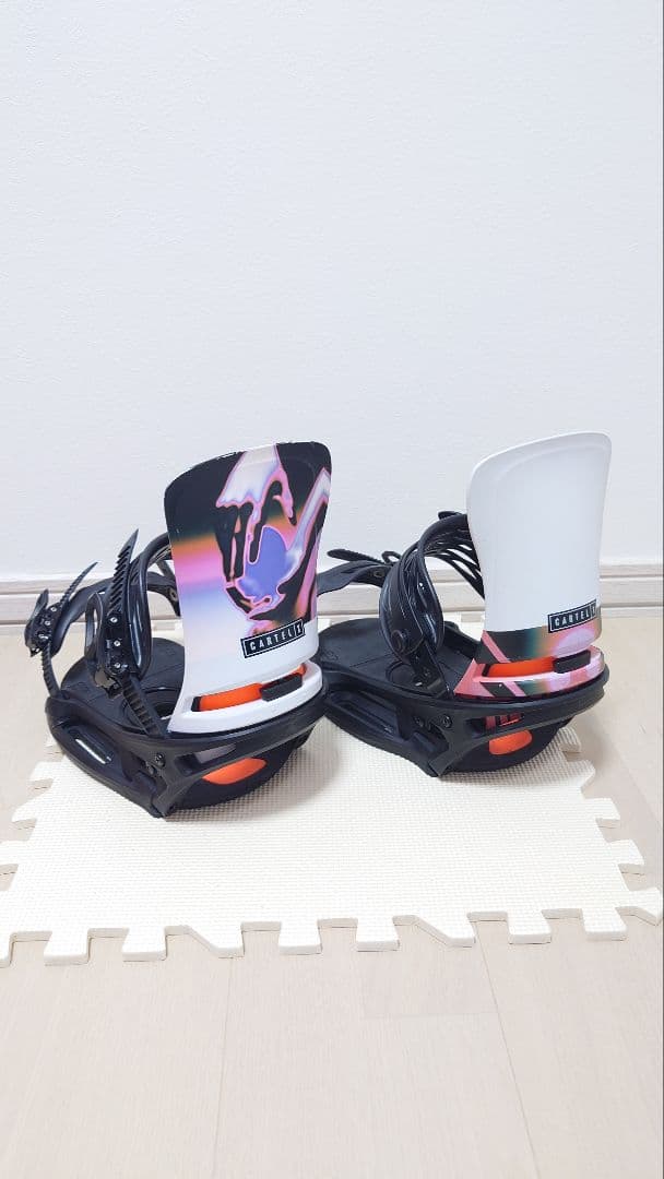 Burton Cartel X EST ビンディング M ブラック/マルチカラー