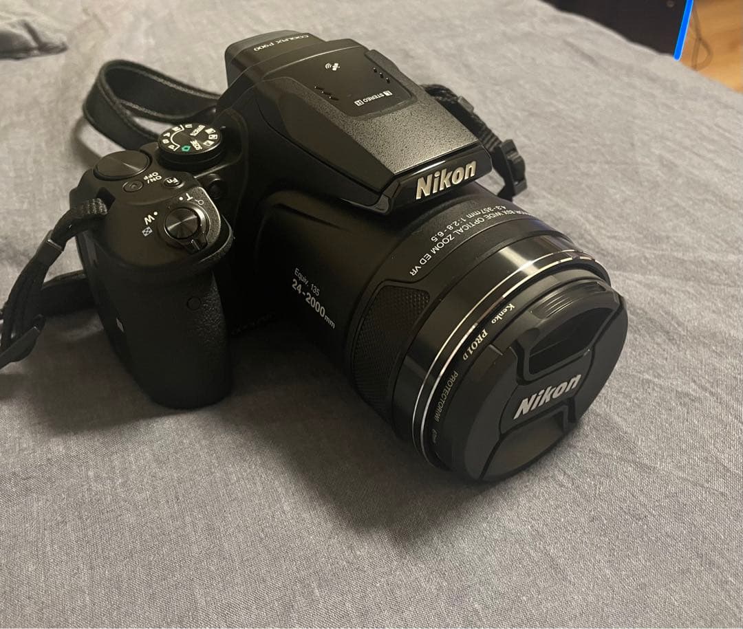 ほぼ新品Nikon COOLPIX P900 デジタルカメラ　査定済み　ケース付