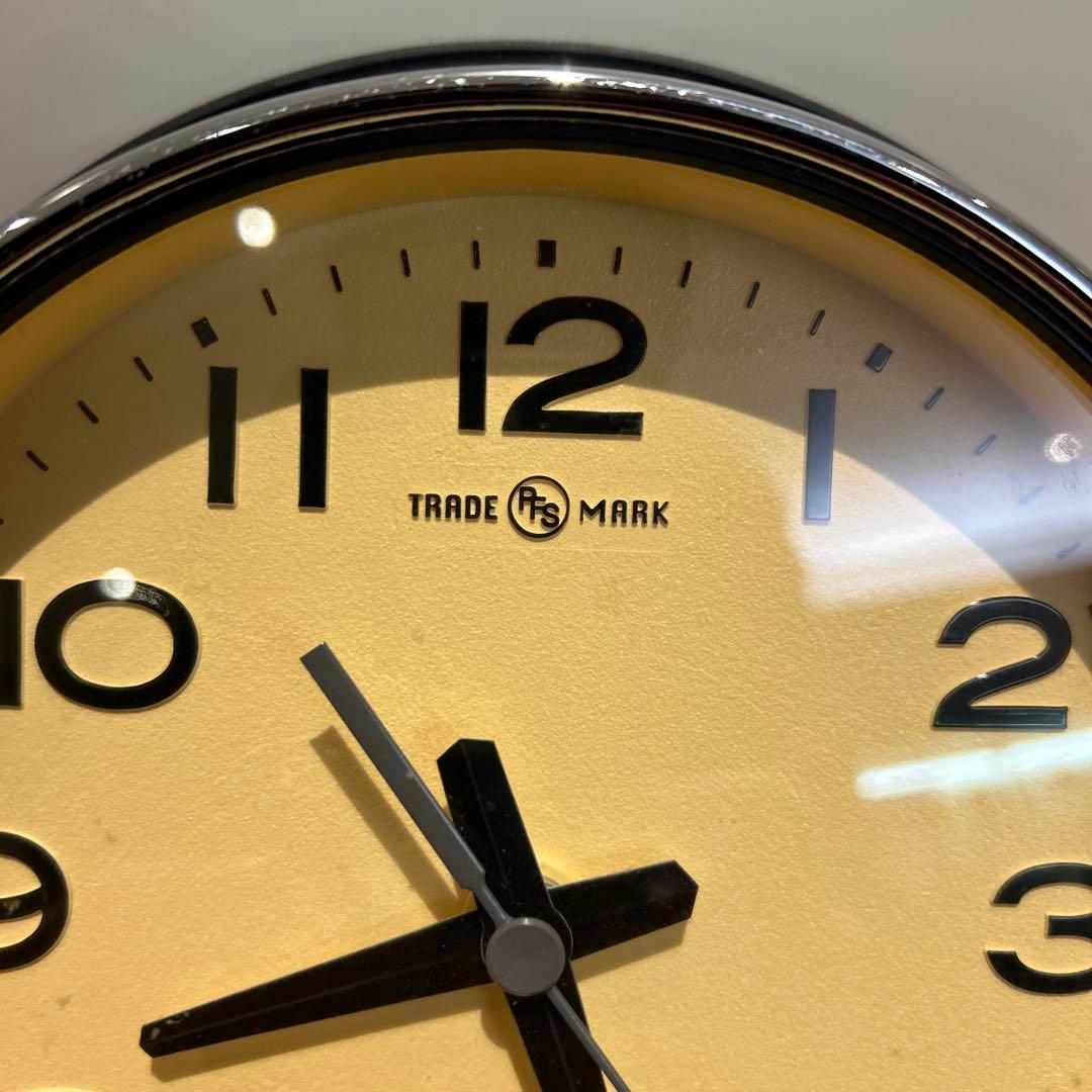 パシフィックファニチャーサービス（P.F.S）×セイコー　壁掛け時計