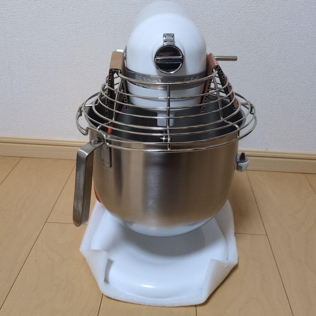新品未使用のキッチンエイド業務用 7.6Lスタンドミキサー　KSM8WH