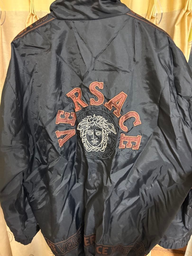 VERSACE ブラック ナイロンジャケット