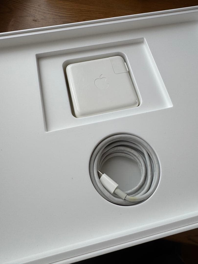 MacBook Pro 13インチ 2016 8GB/256GB シルバー