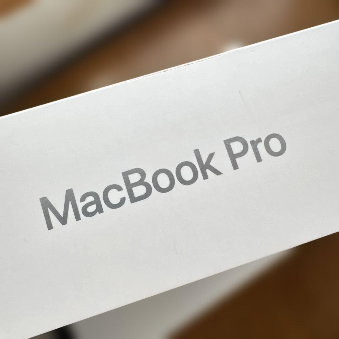 MacBook Pro 13インチ 2016 8GB/256GB シルバー