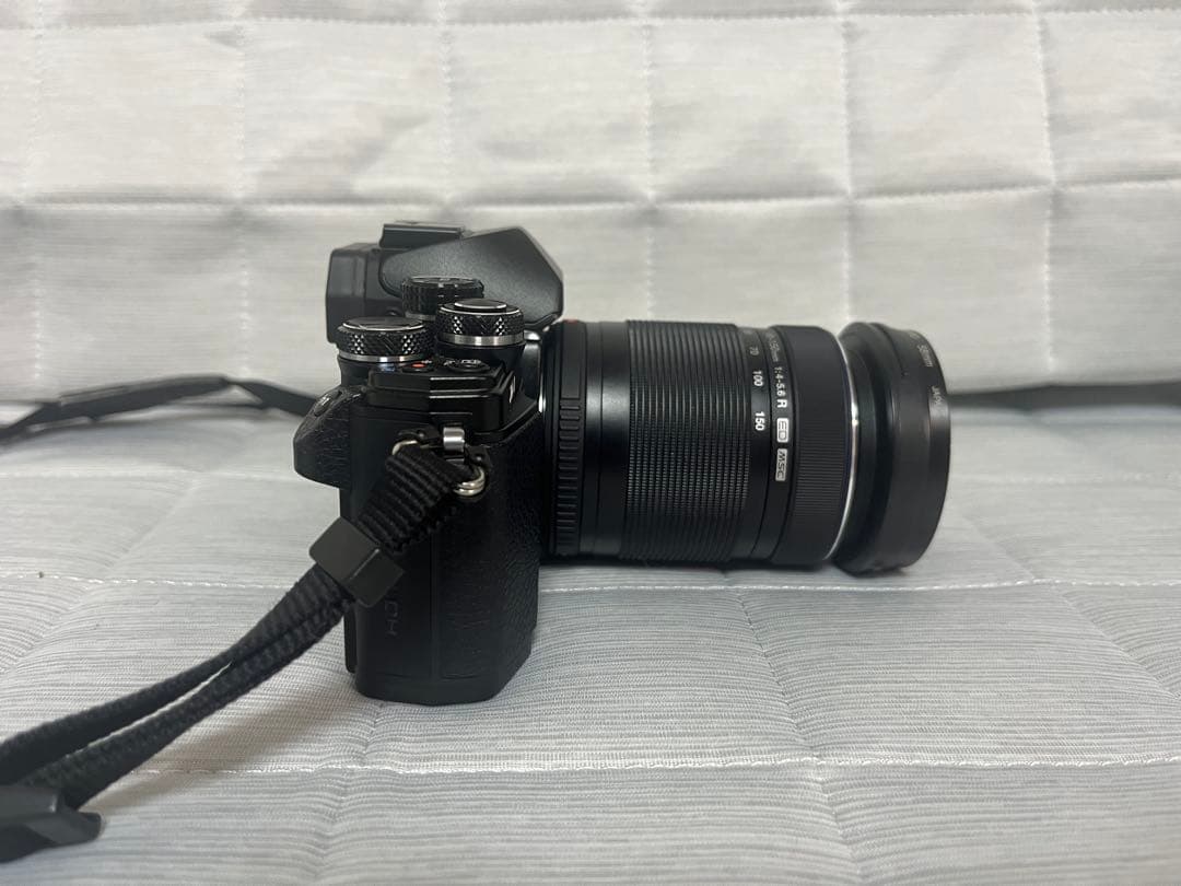 OLYMPUS OM-D E-M10 MarkⅡ Wズームキット ブラック