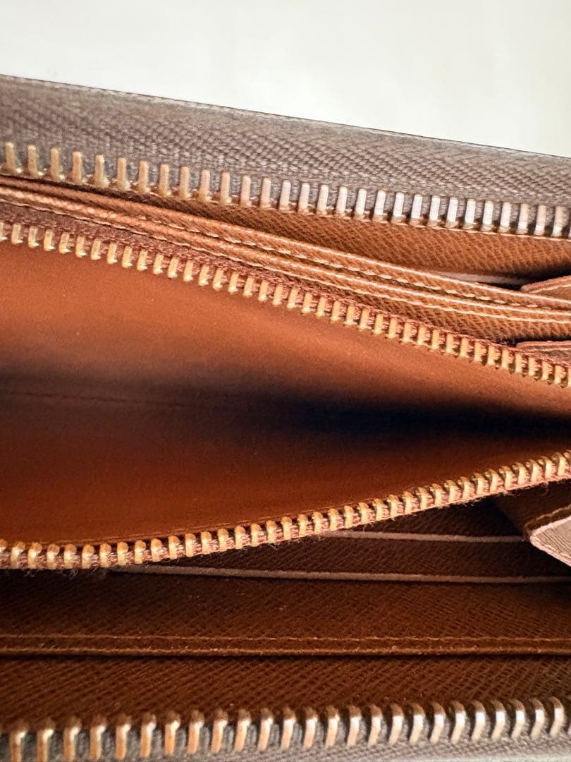 ルイヴィトン　モノグラム　ジッピーウォレット　長財布