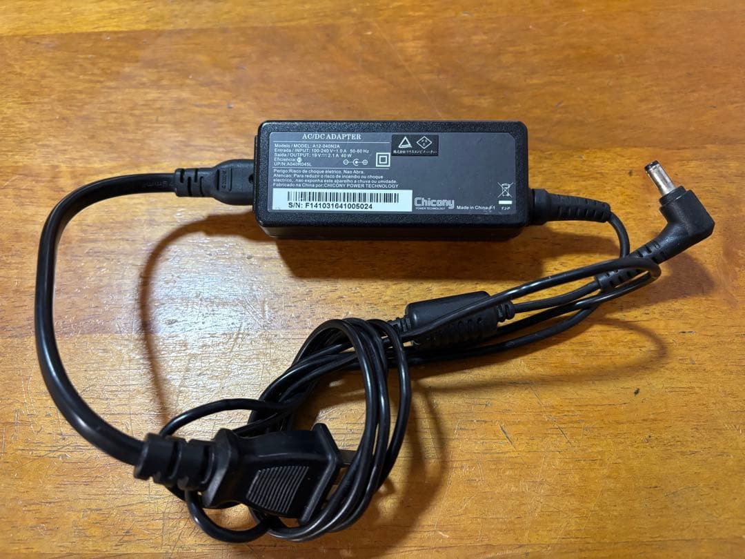 完動品！軽量　薄型　mouse 11.6 型ノート