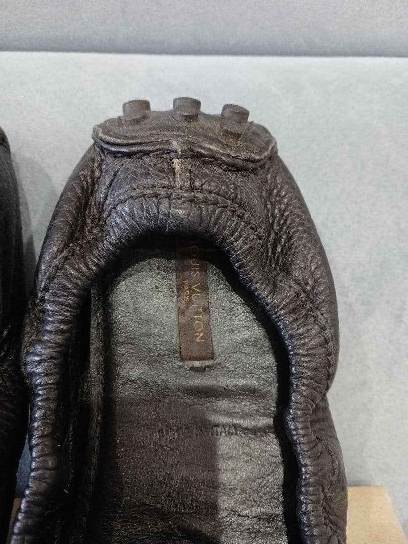 Louis Vuitton ブラック モカシン　　 ３８