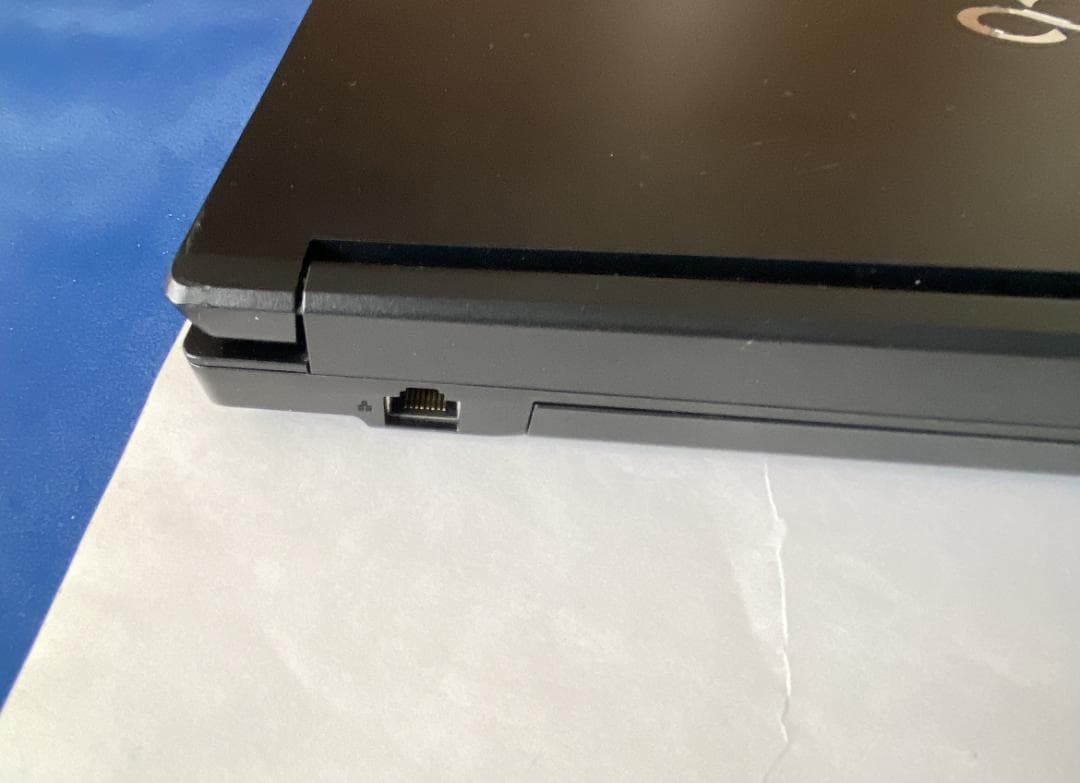 Ubuntu FMV ノートPC 15.6インチ ACアダプター付(Linux)