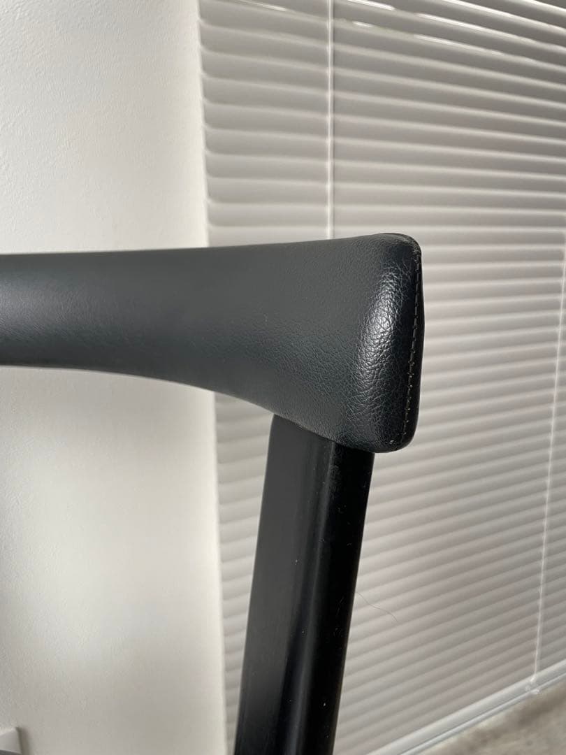 アームチェア　ビンテージチェア　レザーチェア　　　モダンデザイン