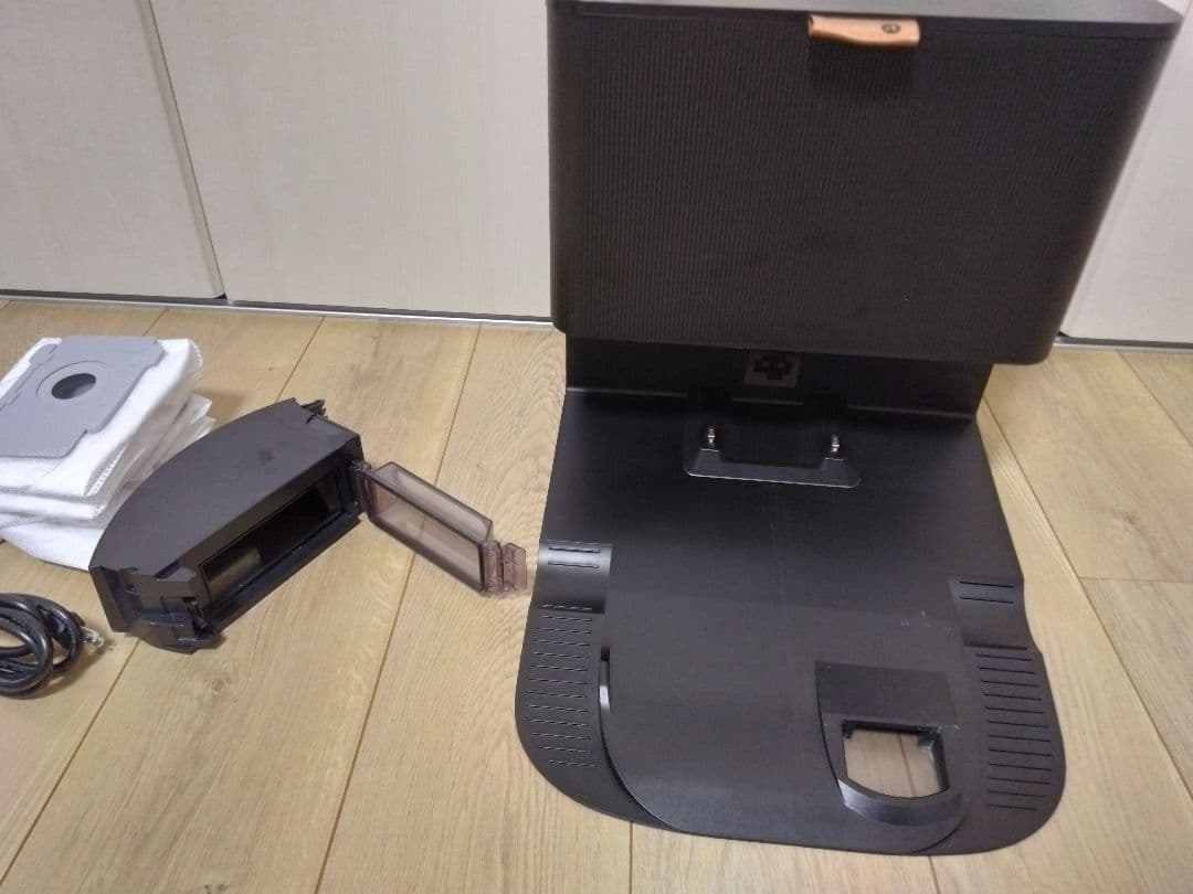 【使用半年】ルンバij用クリーンベース&専用ダストボックス、新品紙パックセット