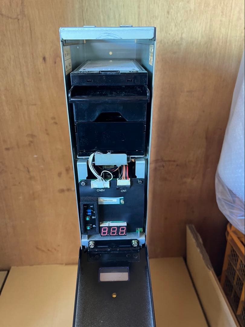 専用架台付両替機　EMS-7 改良品　新札対応1000円→100円×10枚