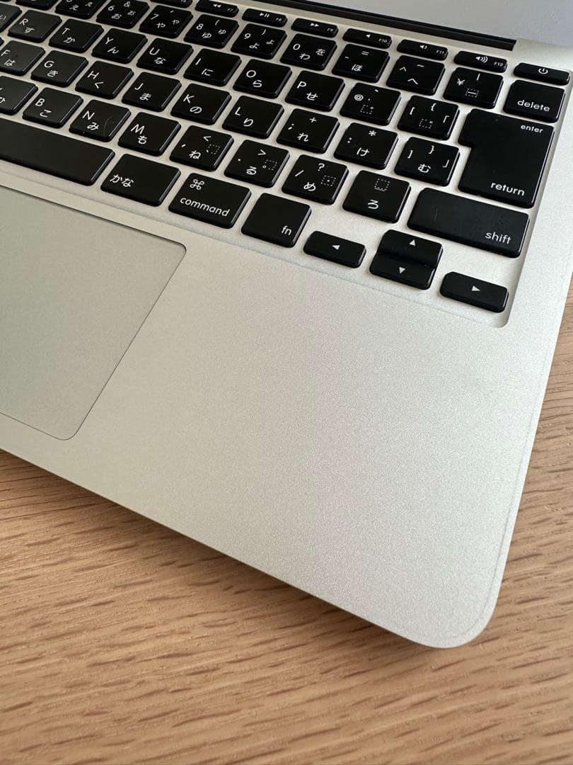 Apple MacBook Air (11インチ, Mid 2013)