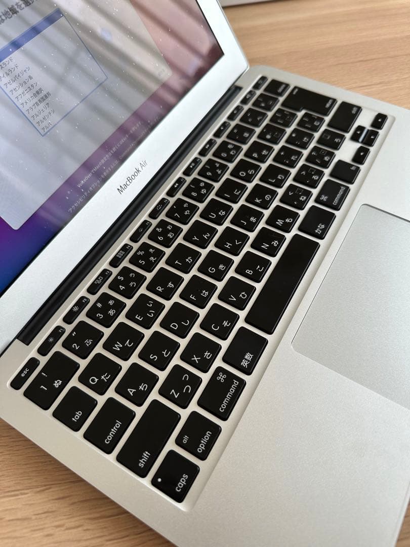 Apple MacBook Air (11インチ, Mid 2013)