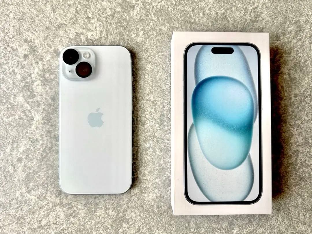 Apple iPhone 15 256GB SIMフリー 美品