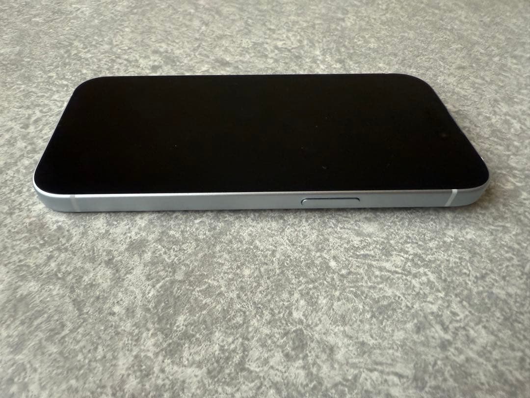 Apple iPhone 15 256GB SIMフリー 美品