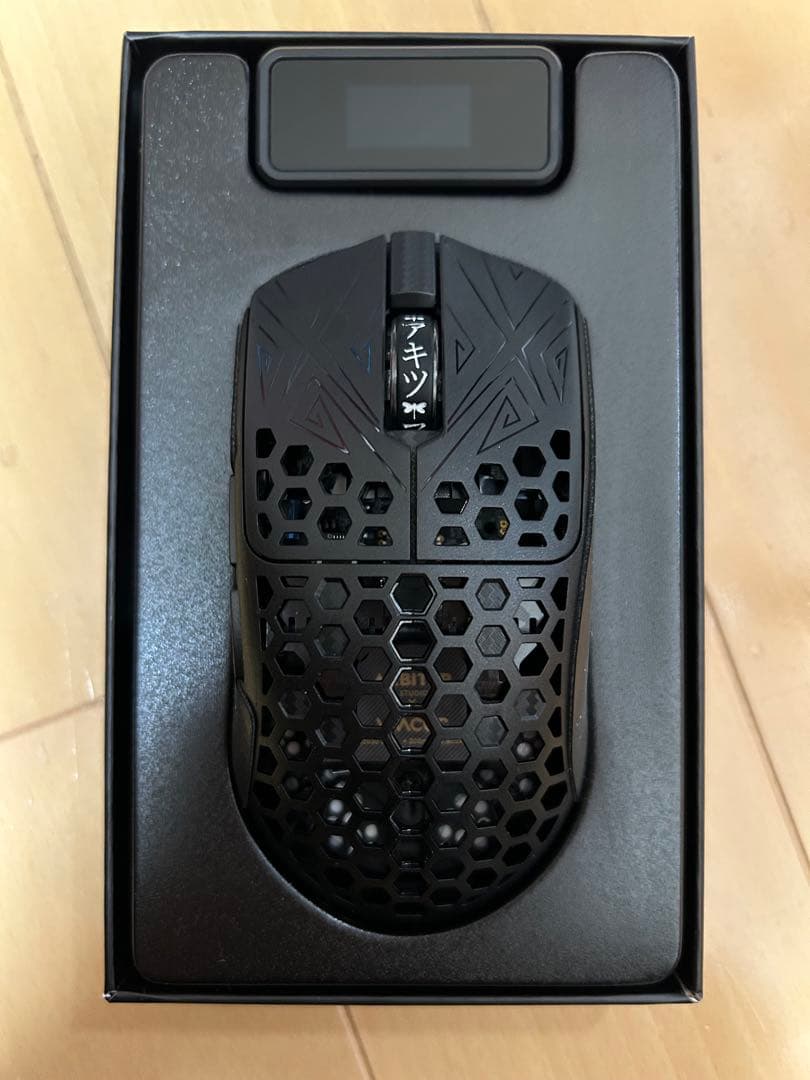 マウス・トラックボール AKITSU MEDIUM 40g Carbon Fiber 8K