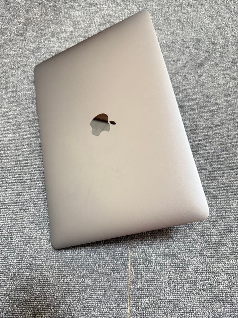 MacBook Pro (2016) 本体