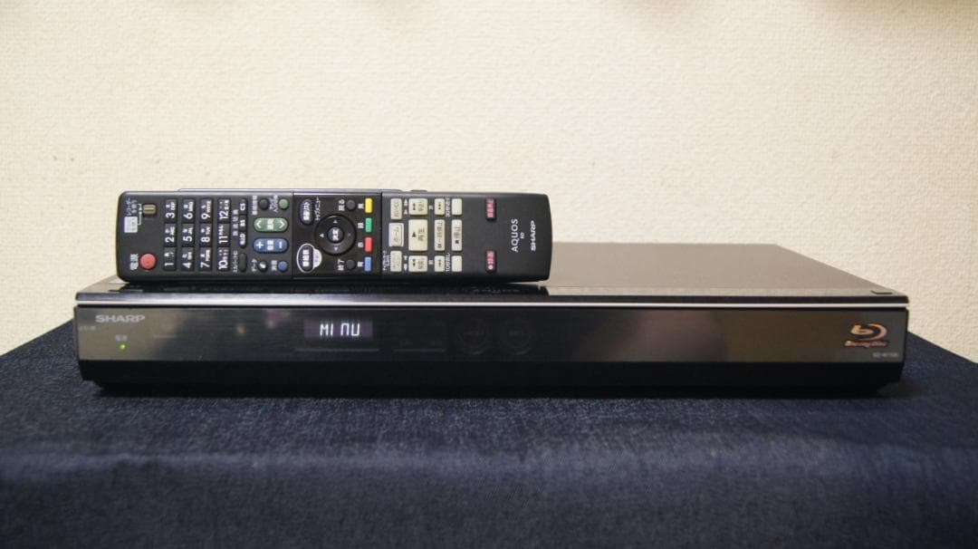シャープ　ブルーレイレコーダー　BD-W1100 リモコン付　動作品