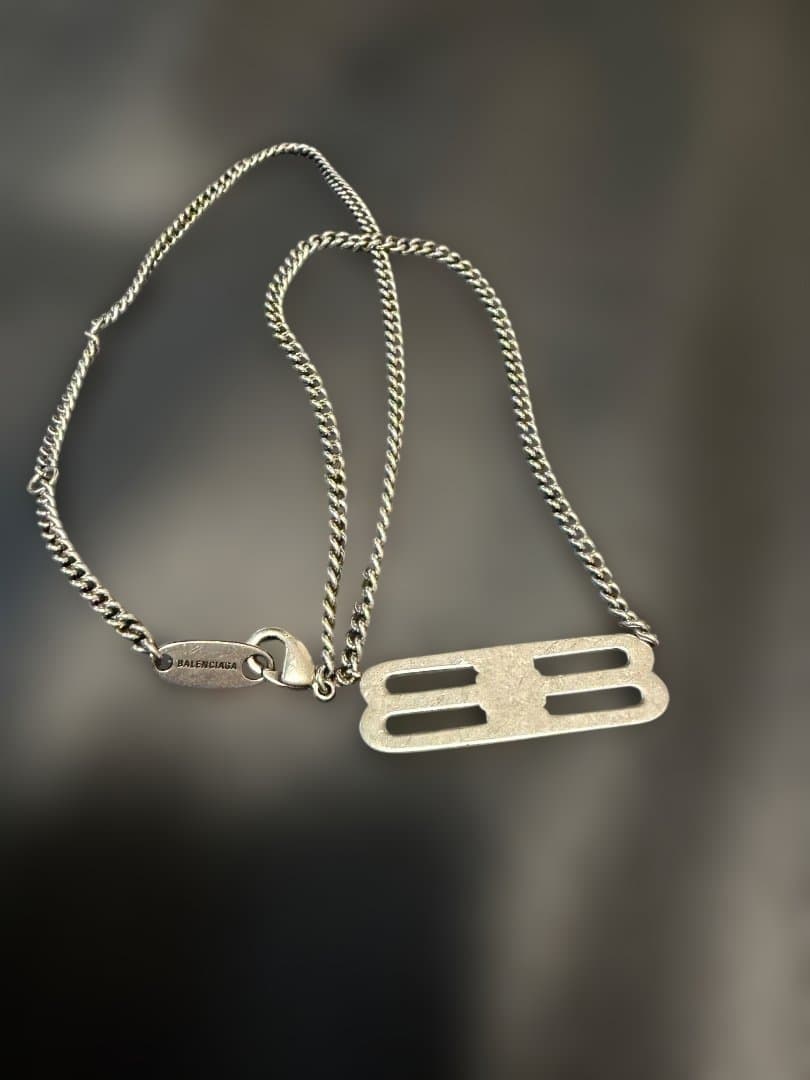 バレンシアガ　BBアイコン　チェーン　ネックレス　シルバー