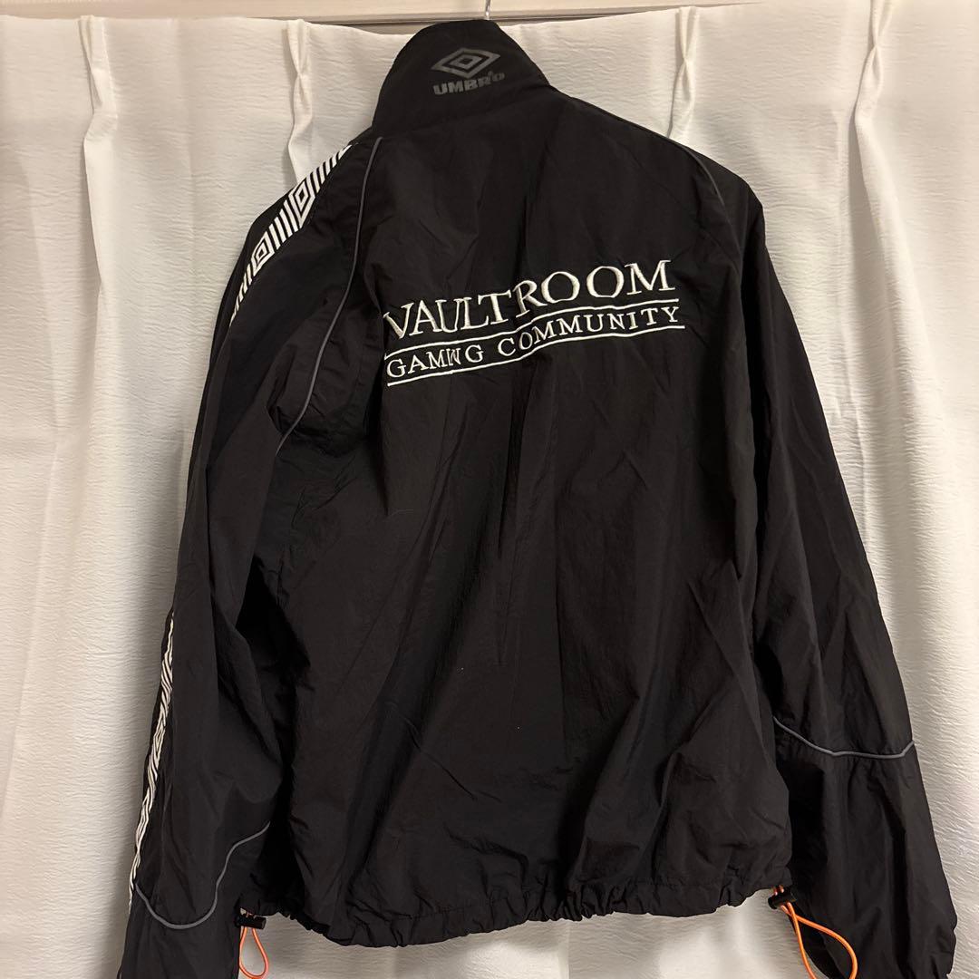 vaultroom VR × UMBRO NYLON JACKET