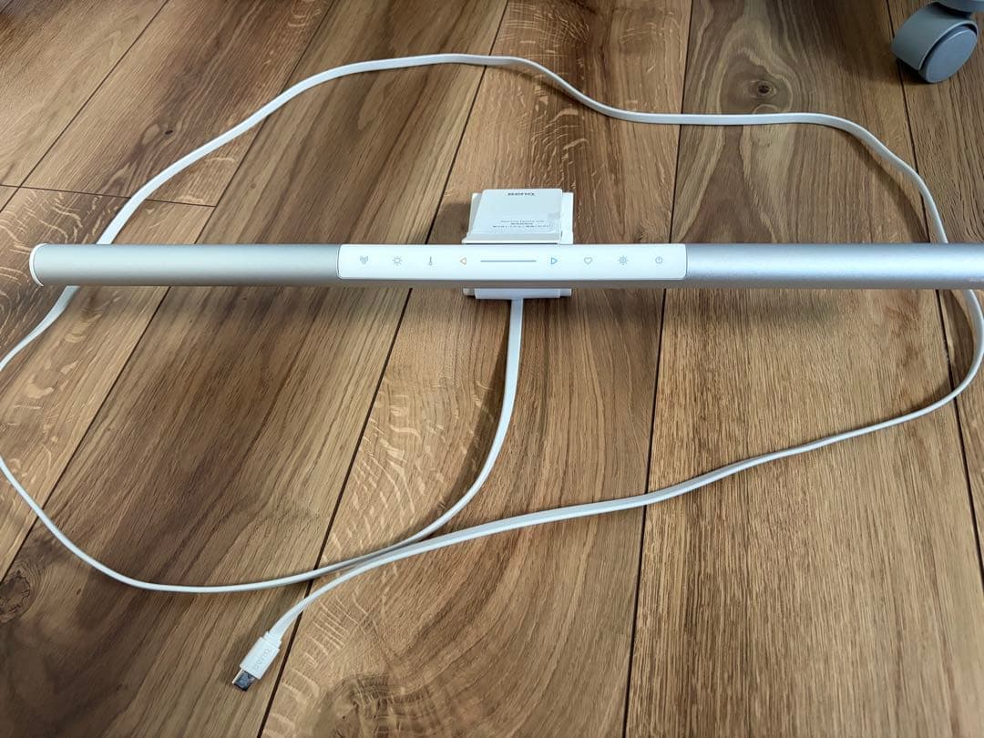 BenQスクリーンバーpro シルバー