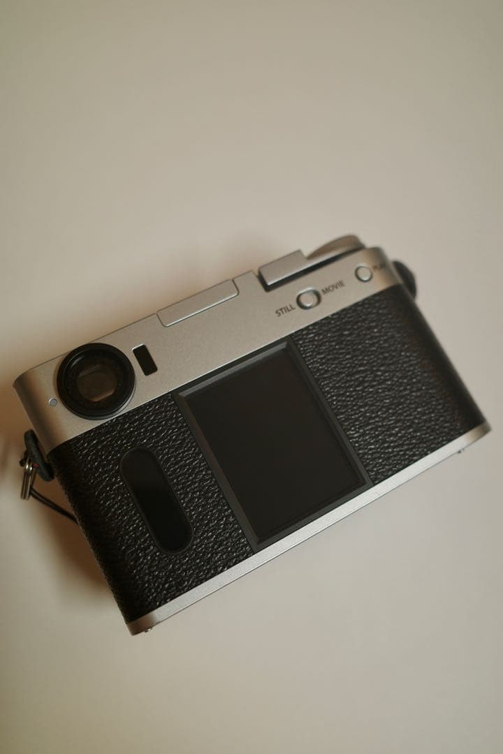 Fujifilm xhalf シルバー