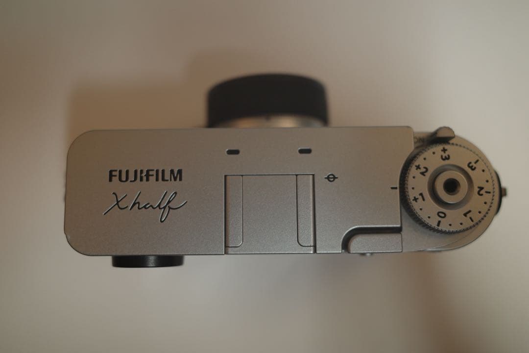 Fujifilm xhalf シルバー