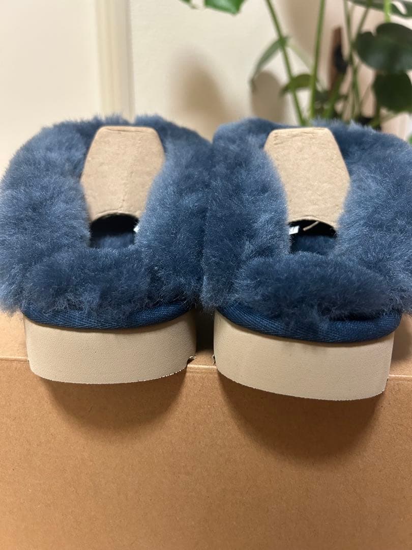 UGG ムートンブーツ　スリッポン