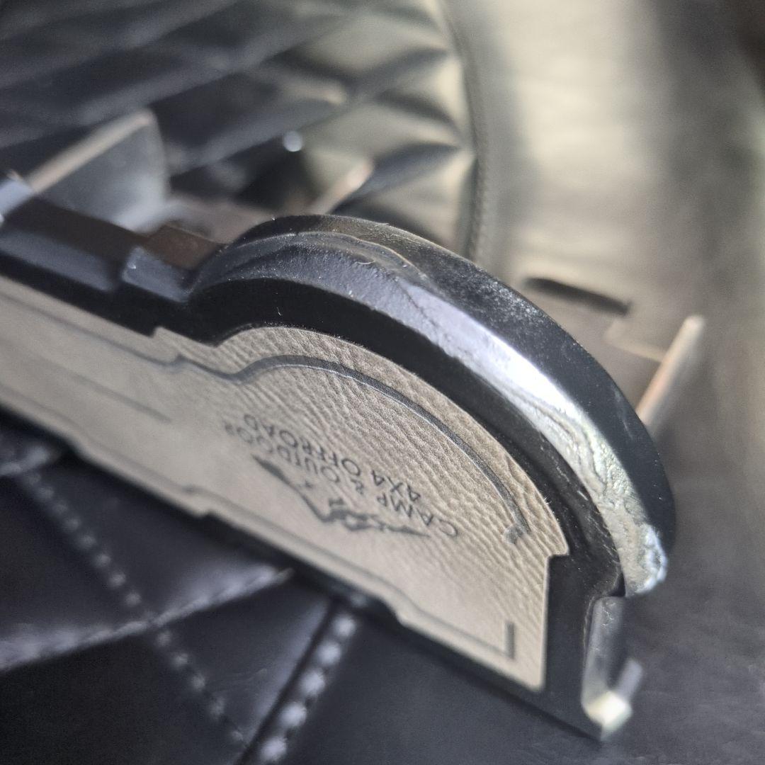 デリカD5　前、後期　アームレスト　ひじ掛け　J creation　カスタム