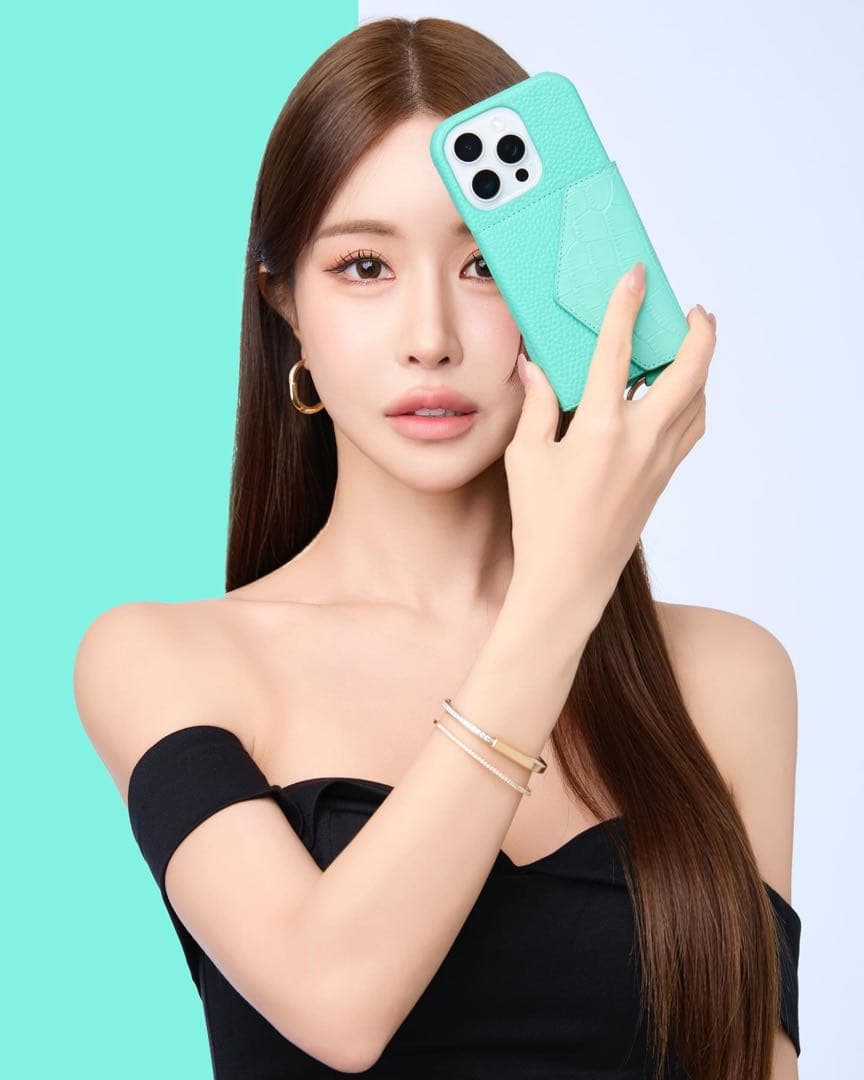 【新品未使用】鈴木亜美さんコラボ　iPhone14proケース３点セット