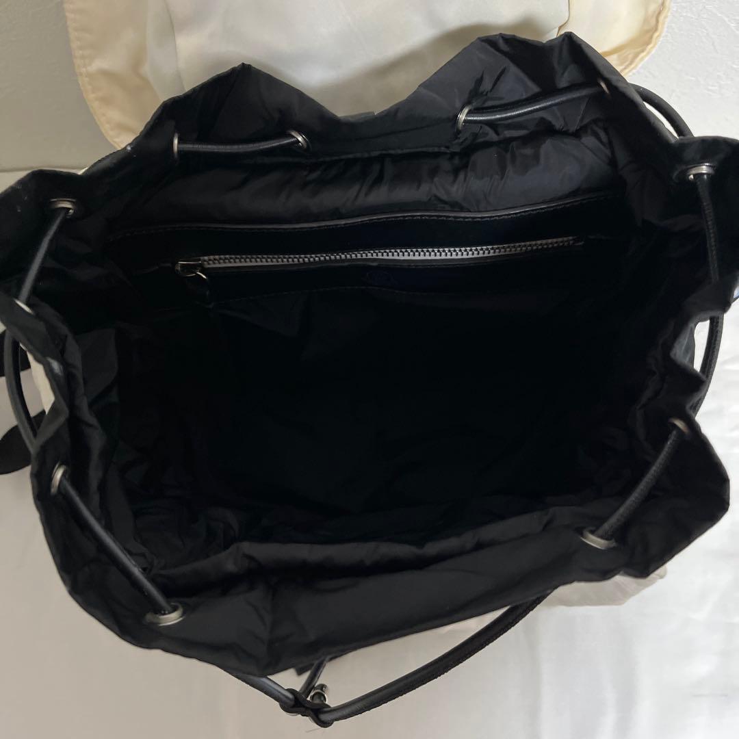 MONCLER DAPHINE LARGEキルティングリュックナイロン保存袋付