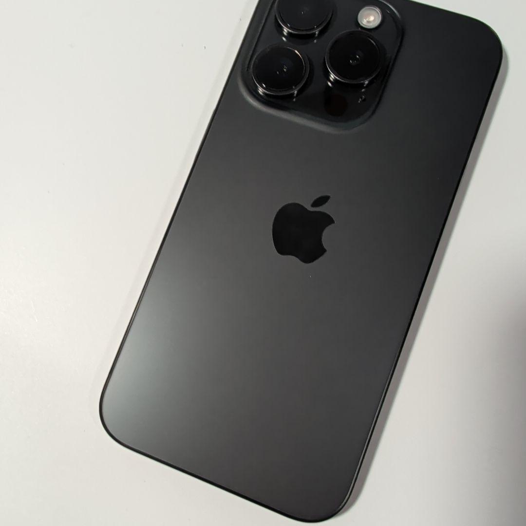 iPhone 15 Pro 128GB ブラックチタニウム CASETiFY