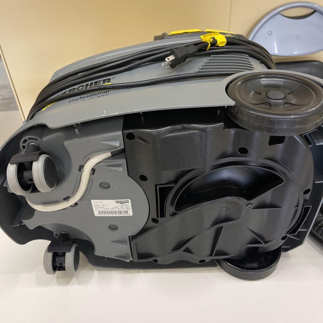 KARCHER Puzzi 8/1C プロフェッショナルリンサー　中古美品です。