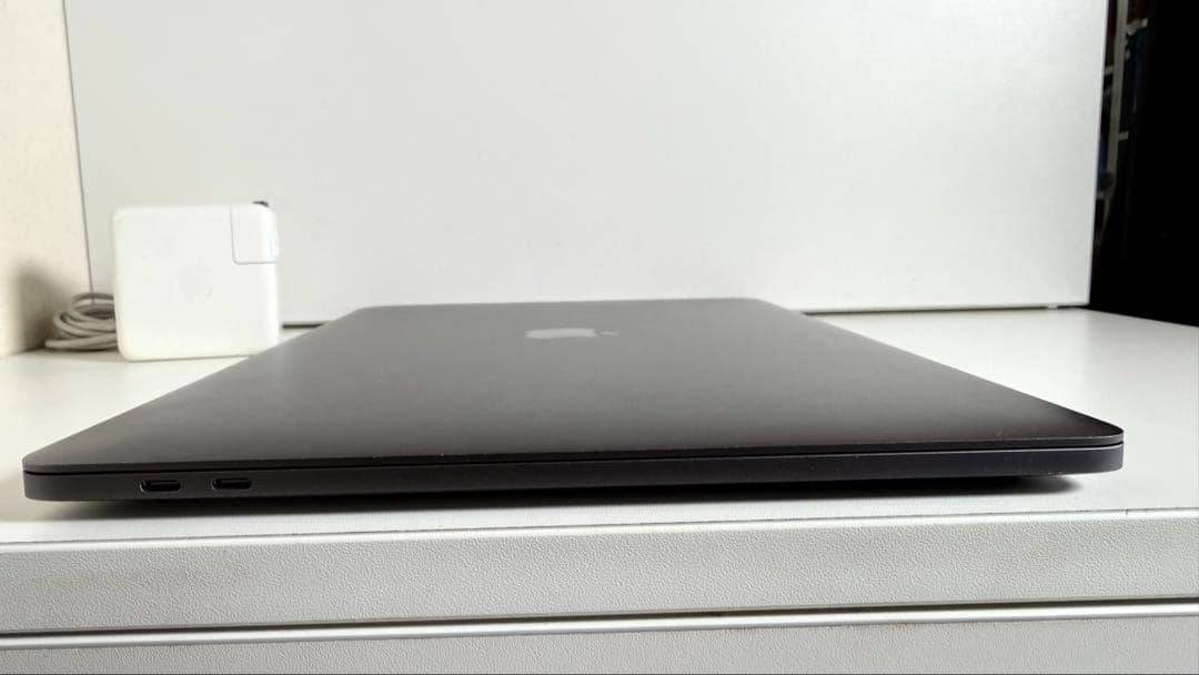 【未だ現役】MacBookPro2016 15”　i7/16GB/250SSD