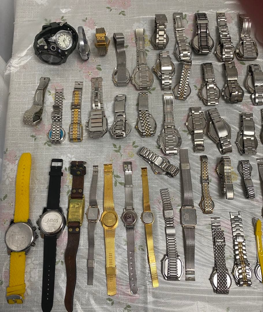 時計まとめ　ジャンク品　60本