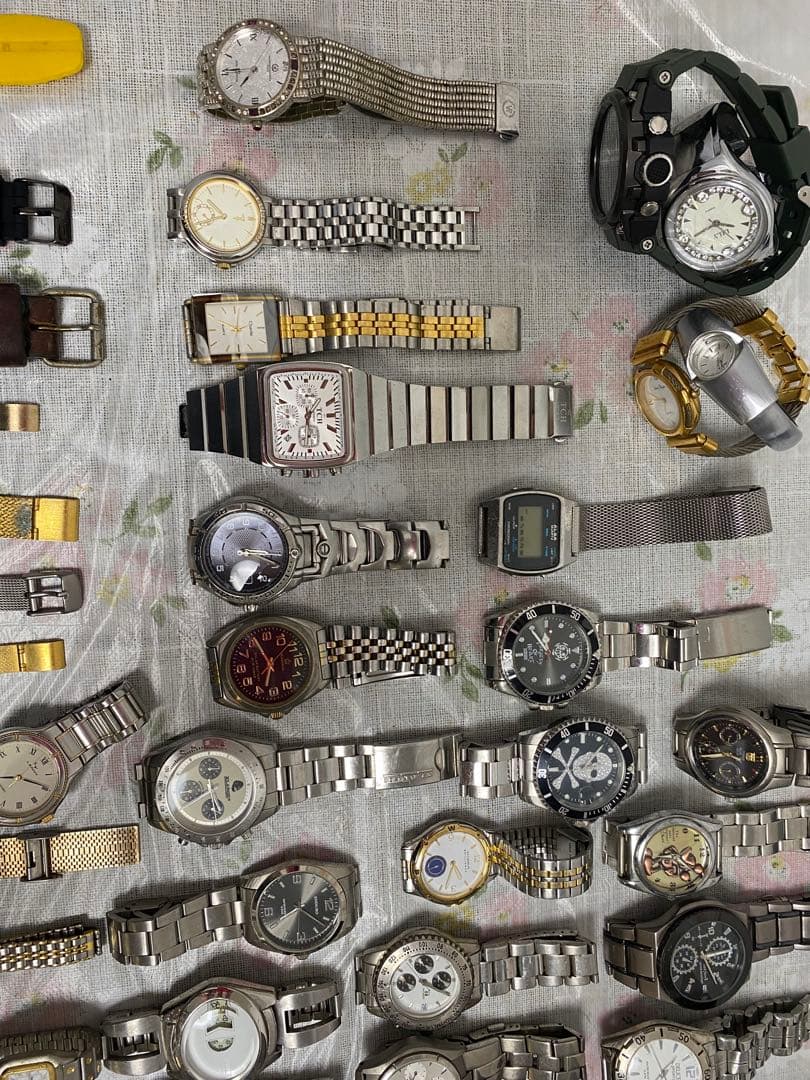時計まとめ　ジャンク品　60本