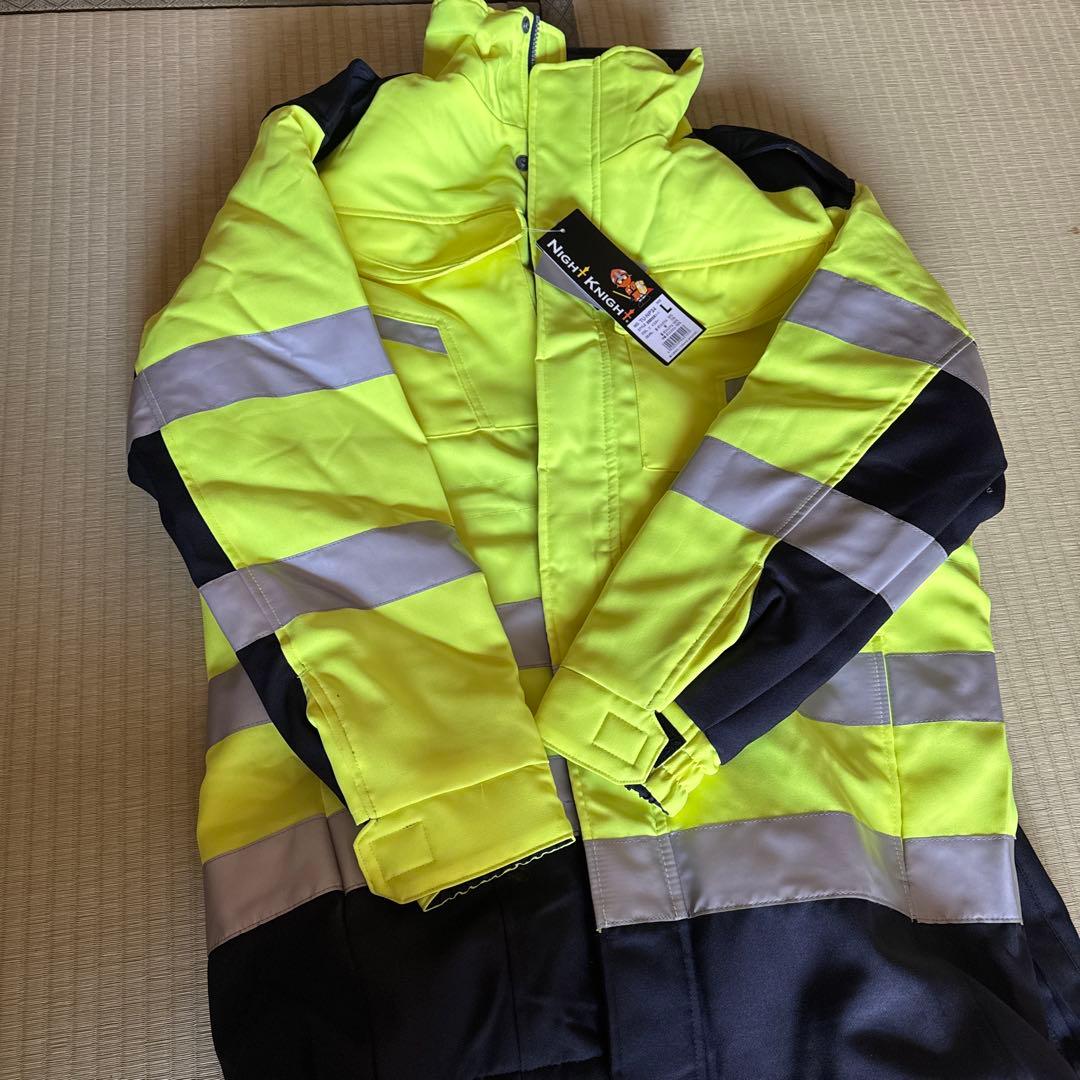日曜まで❗️ NIGHT KNIGHT L サイズ　イエローウェア　上下セット