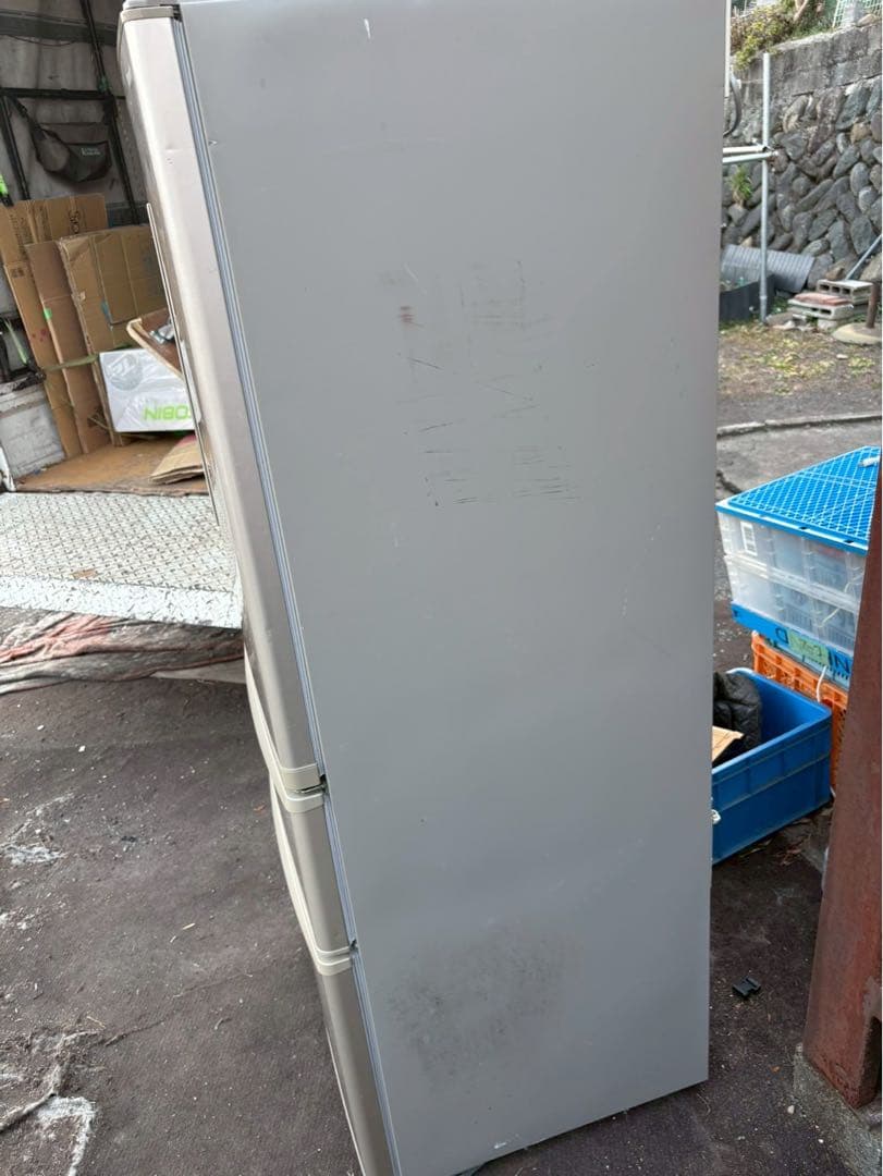 無料配送エリア有　Panasonic 冷蔵庫　NR-C32FM-N 2017年製