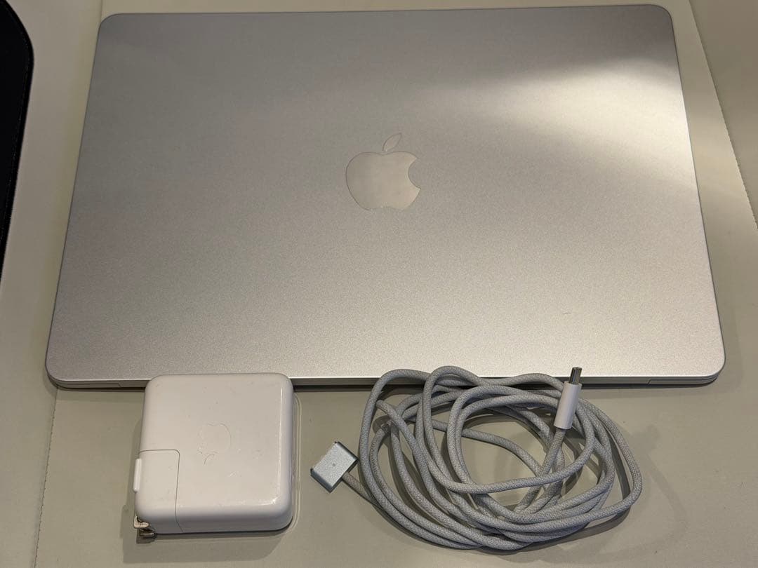 MacBook Air M2 13インチ 24GB 512GB US