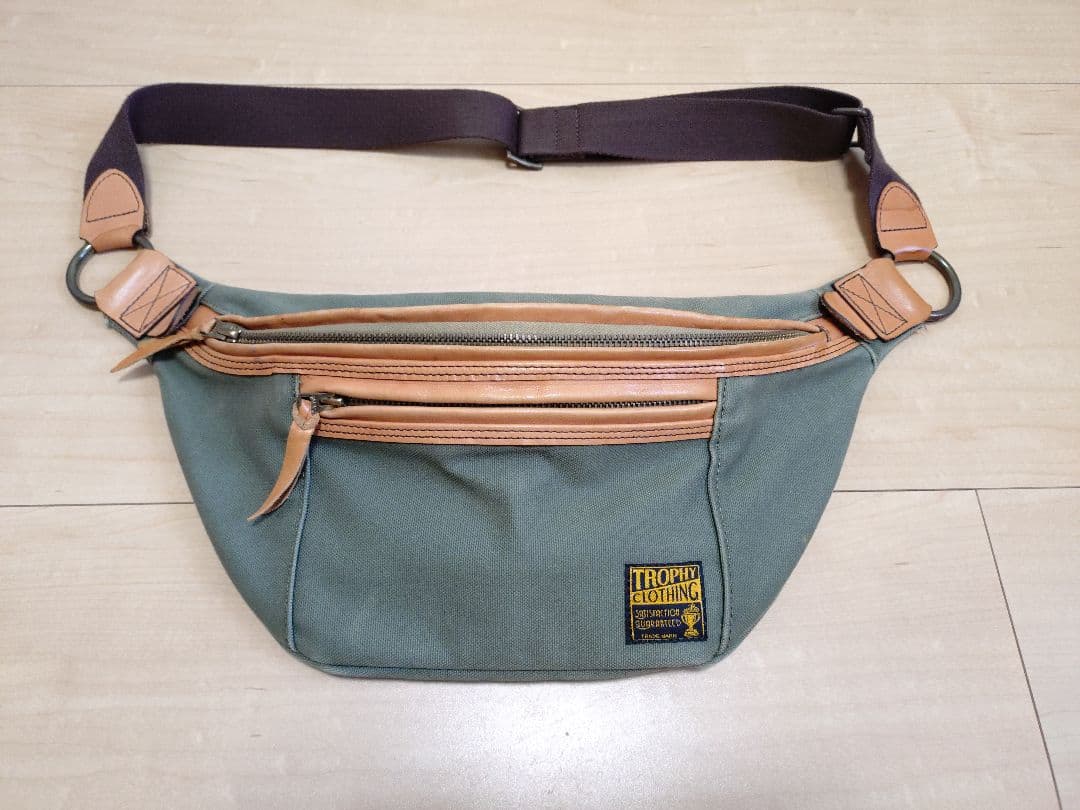 トロフィークロージング　デイトリップバッグ オリーブ