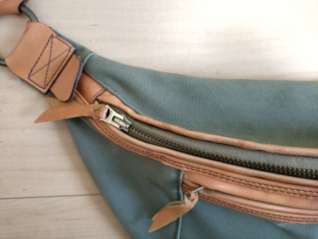 トロフィークロージング　デイトリップバッグ オリーブ