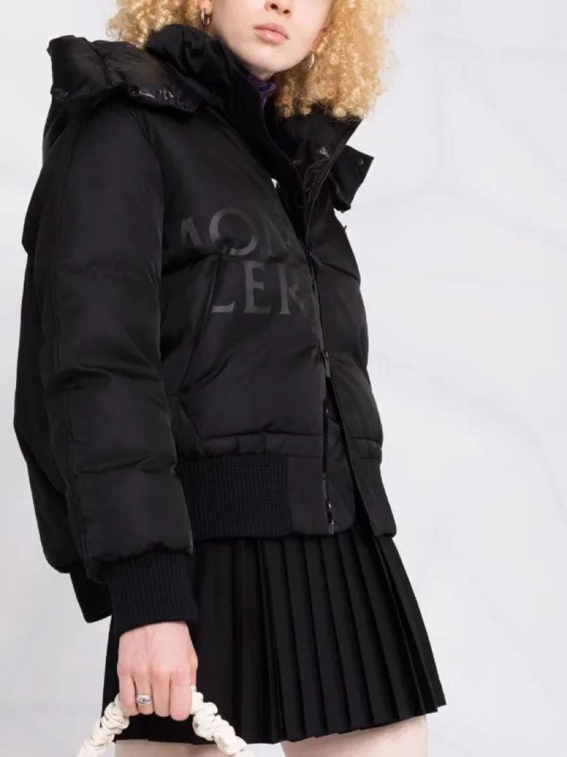 ★モンクレール　21-22年AW　HOMOGYNE　ブラック　00　美品★