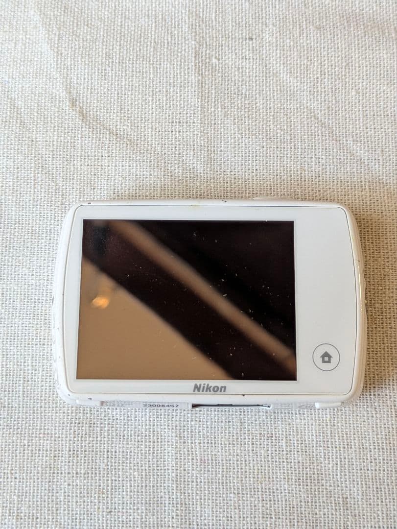 Nikon ／コンパクトデジタルカメラ COOLPIX S01