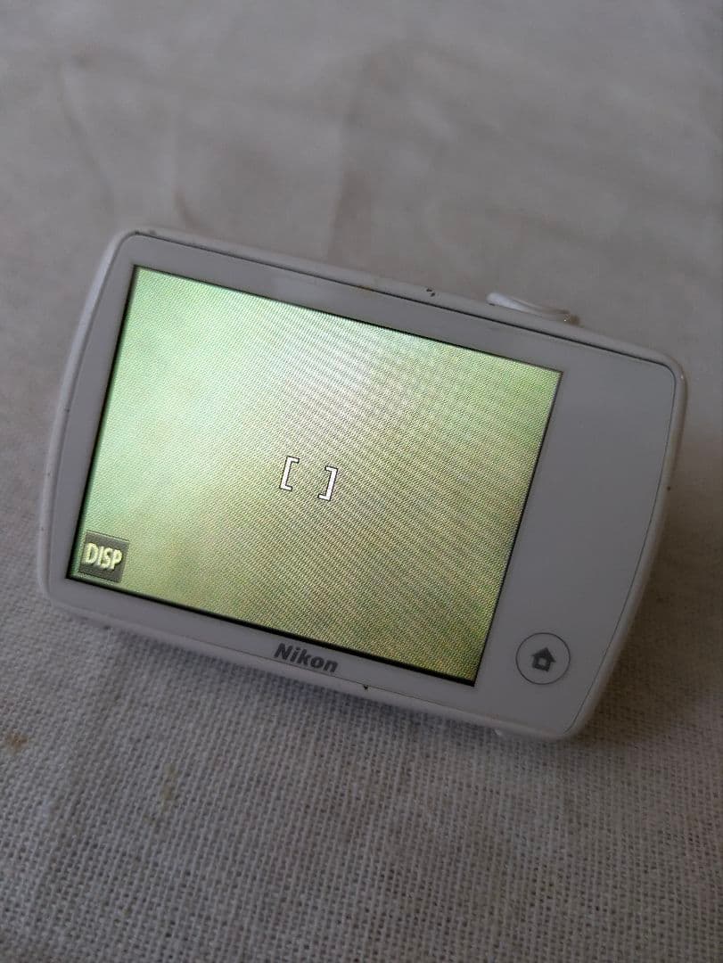 Nikon ／コンパクトデジタルカメラ COOLPIX S01