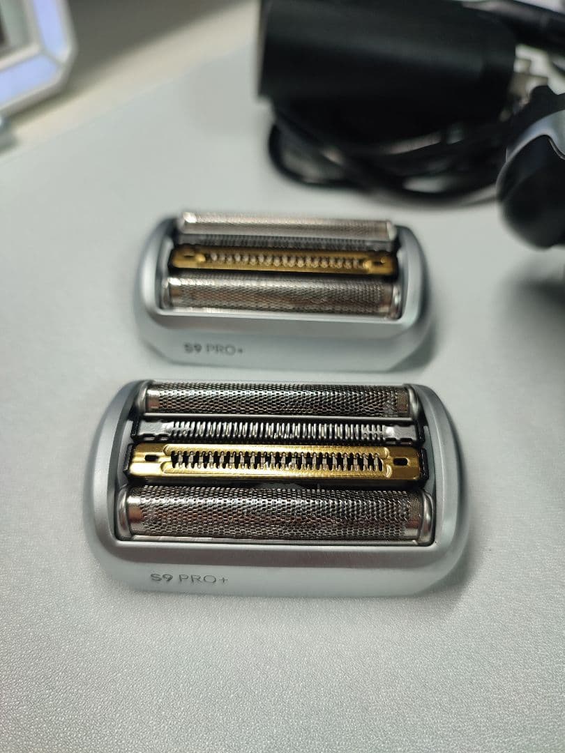 BRAUN S9 PRO+ メンズ電気シェーバー