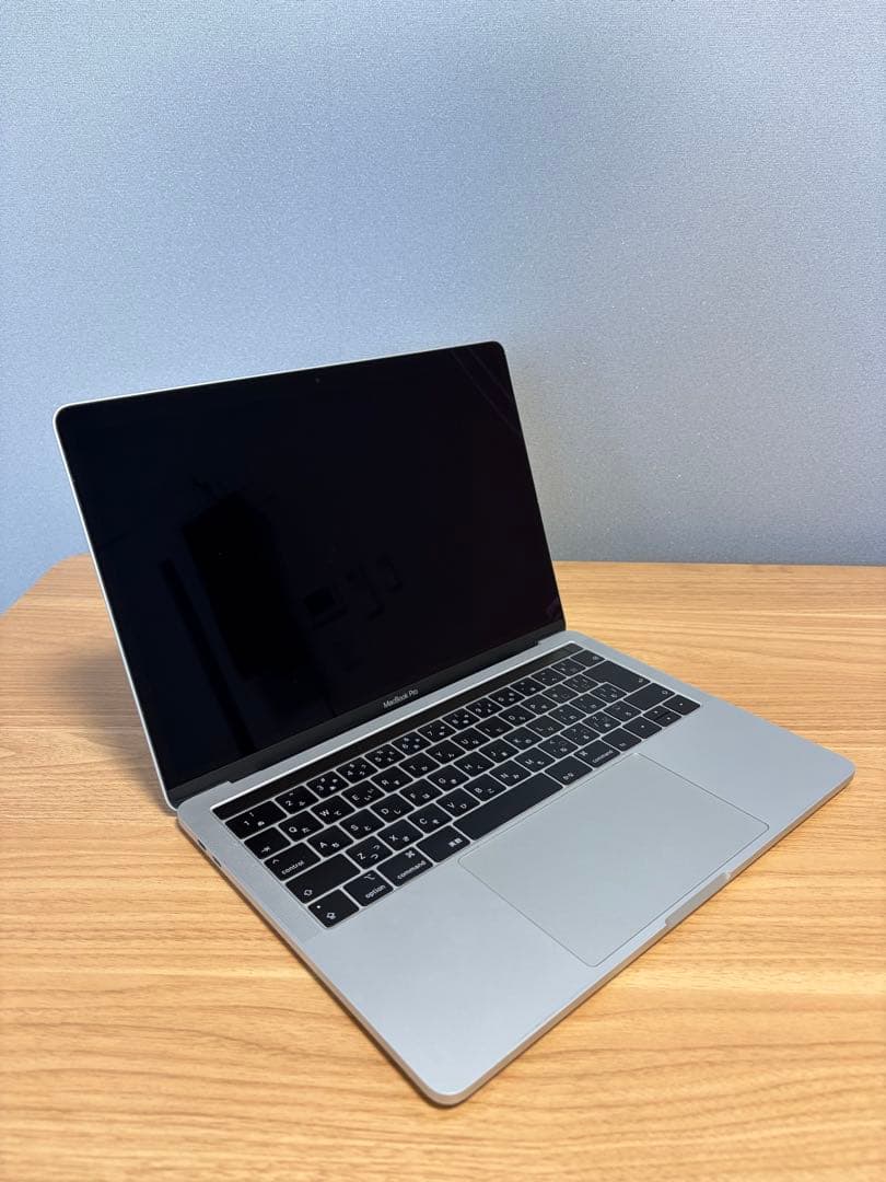 MacBook本体 MacBookPro 2019 13-inch 8GB
