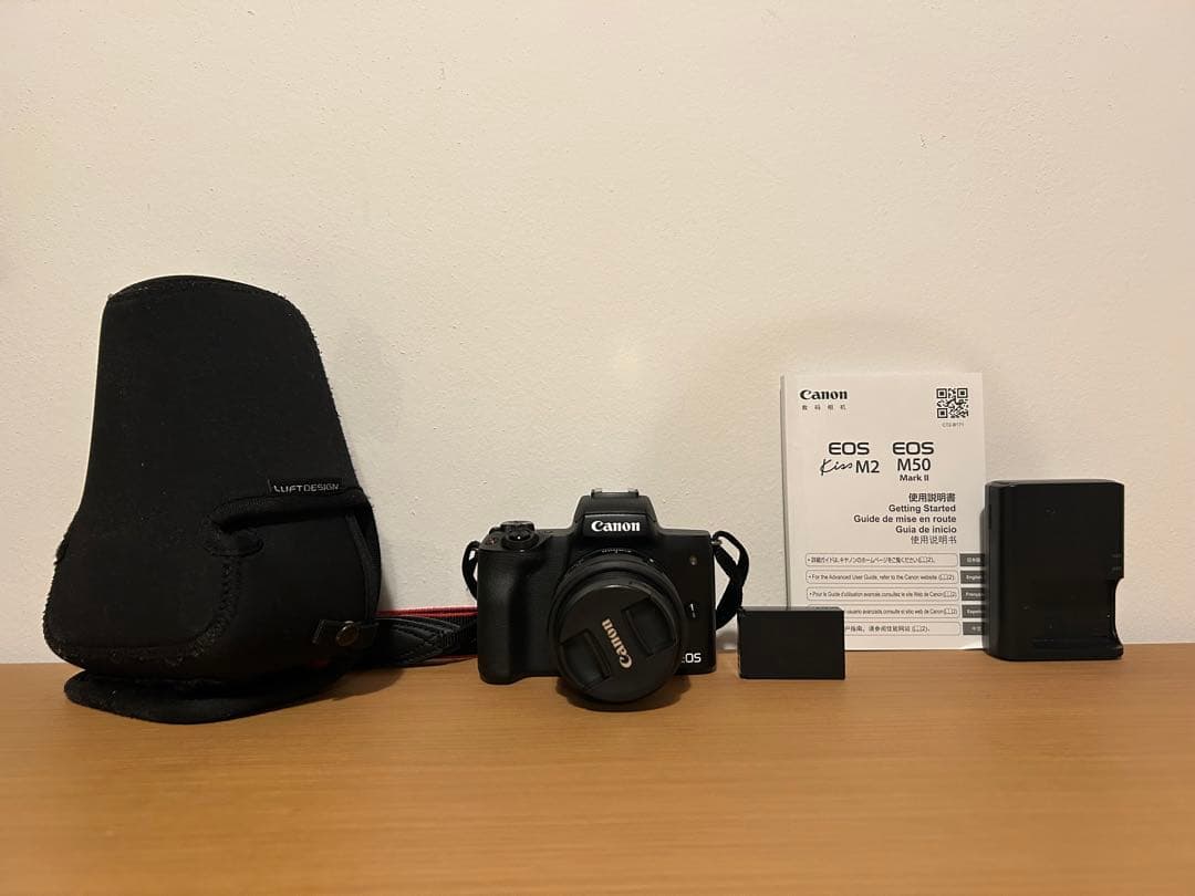 Canon ミラーレス一眼カメラ EOS Kiss M2 ブラック KISSM2