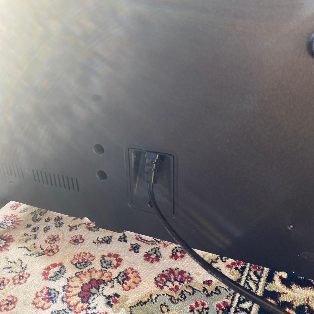 液晶テレビ　43V型　43インチ　4K リモコン付　株式会社ミスターマックス